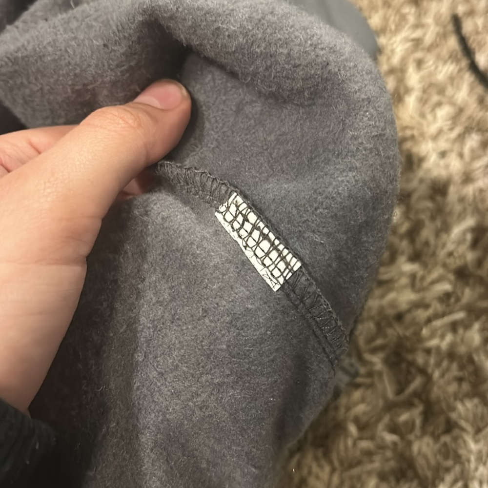 NWOT ASHLEY VINTAGE CHARM Cropped Gray Zipped Hoodie - Picture 11 of 12